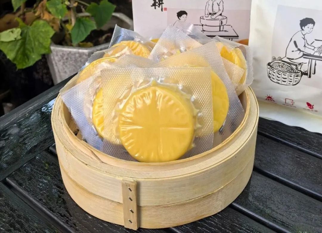 1778315287388630.jpg 玉米浆包02.jpg